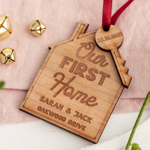 New Home Cherry Wood Decoration With Mini Key Tag